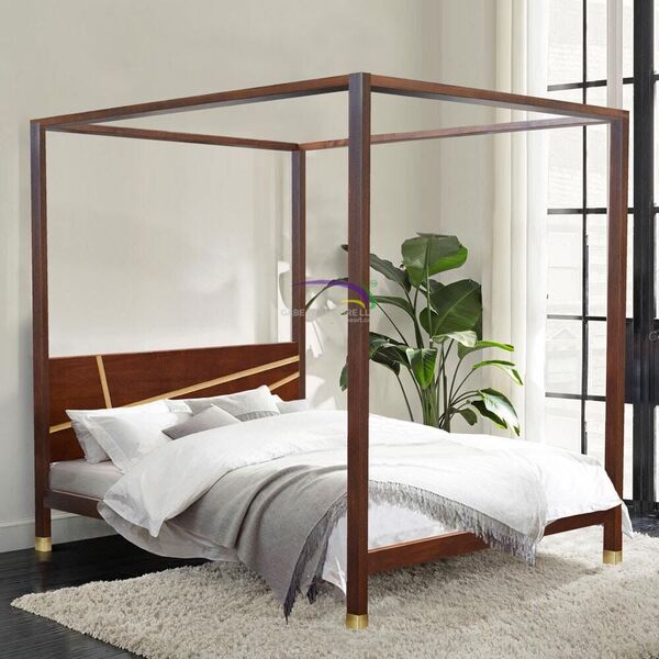 4 Poster Bed 70brass