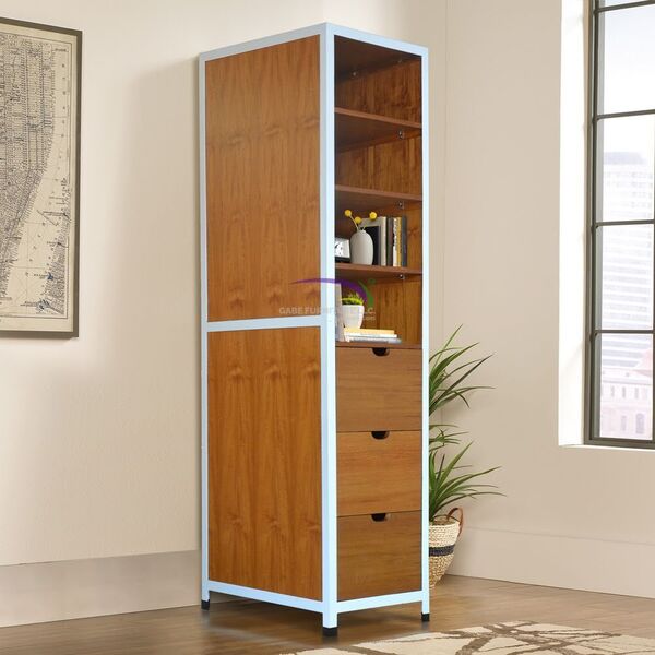Rackshelf Lavinia