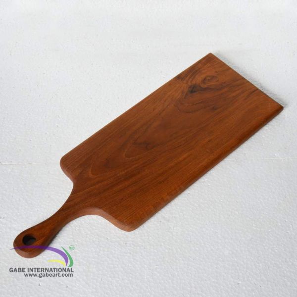 Wood grains detail on teak rectangular cutting board