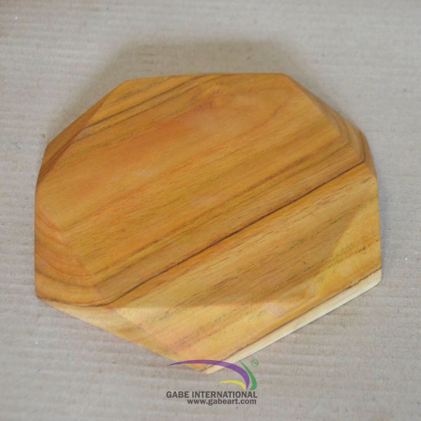 Hexagonal cutting board made of teak wood